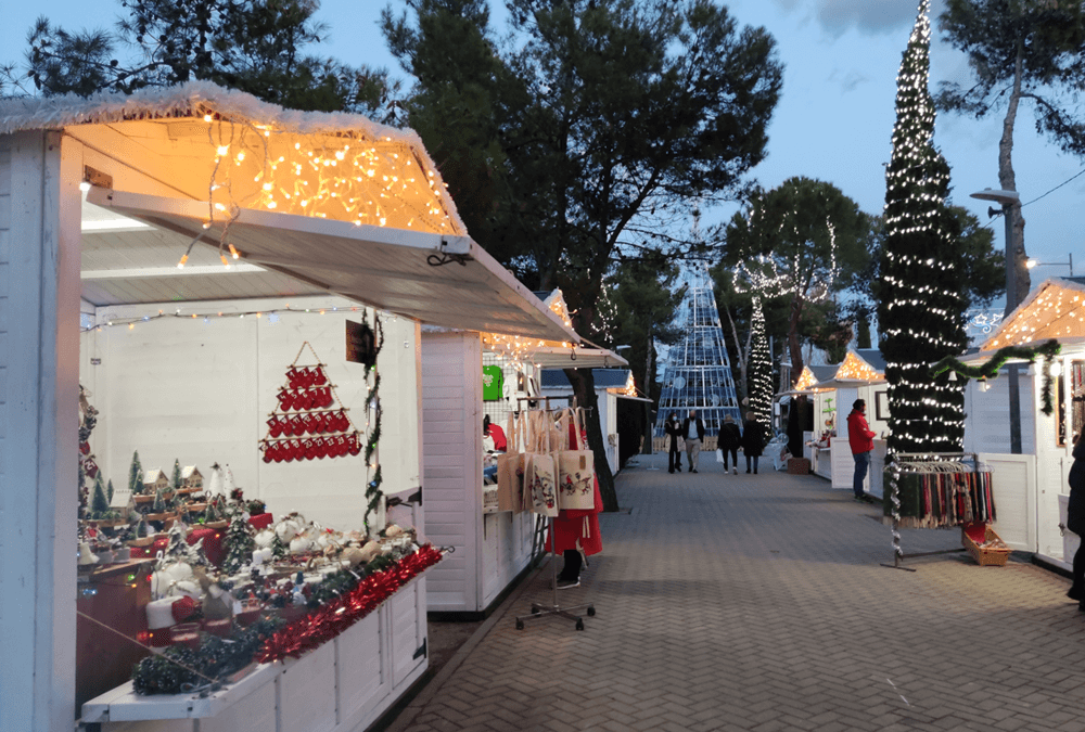 Firmas en el Mercado de Navidad de Pozuelo de Alarcón 2023 (Madrid)